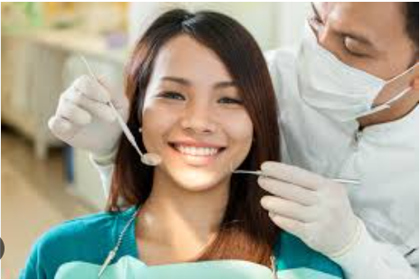 Emergency Dental Care in Downey: When and Where to Go